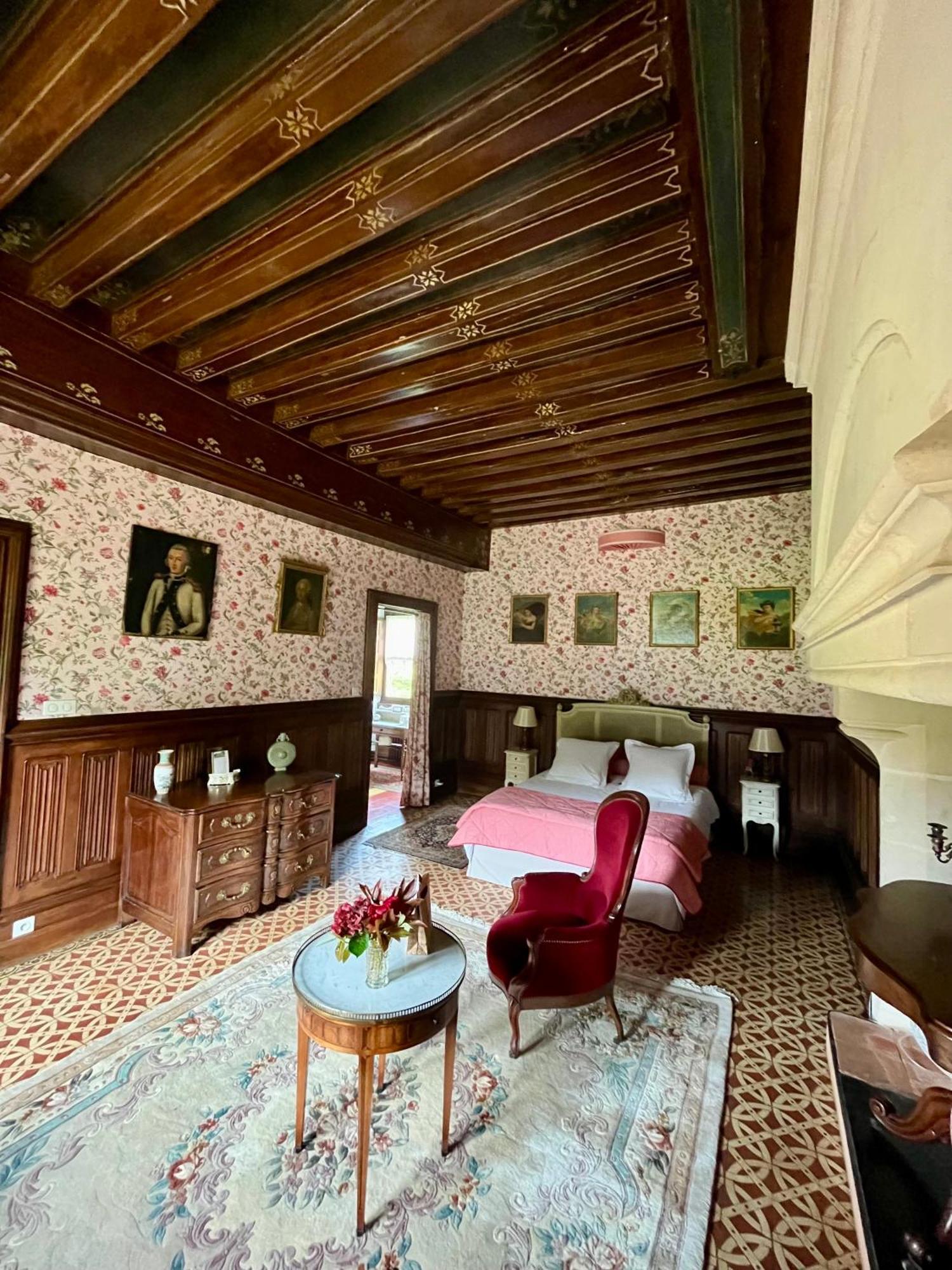 Chateau La Chevalerie - 24H Du Mans Parigne-le-Polin Exterior foto